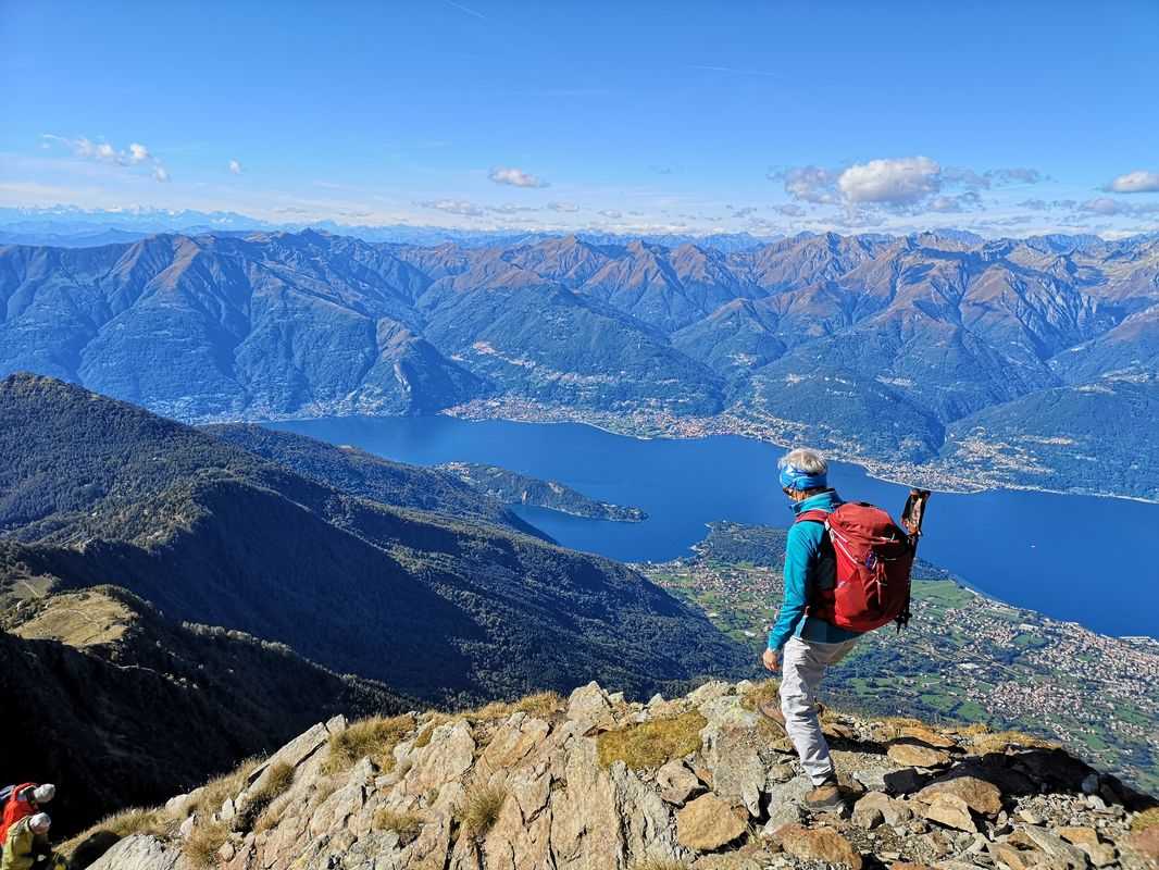 Lago di Como e TUTTE le Alpi Occidentali.